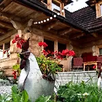 Tatra-zakopane-love House With A View Of The Tatras Poronin